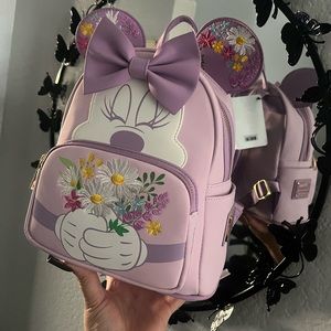 Disney Loungefly Minnie Mouse Flowers backpack
